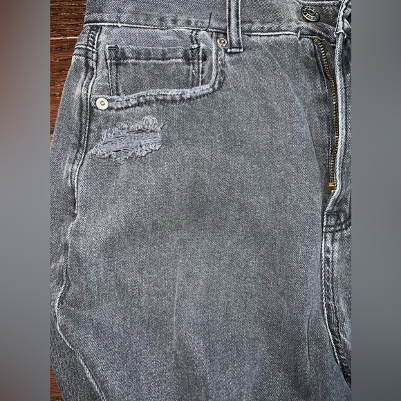 American Eagle Mom Jeans - Picture 6 of 11